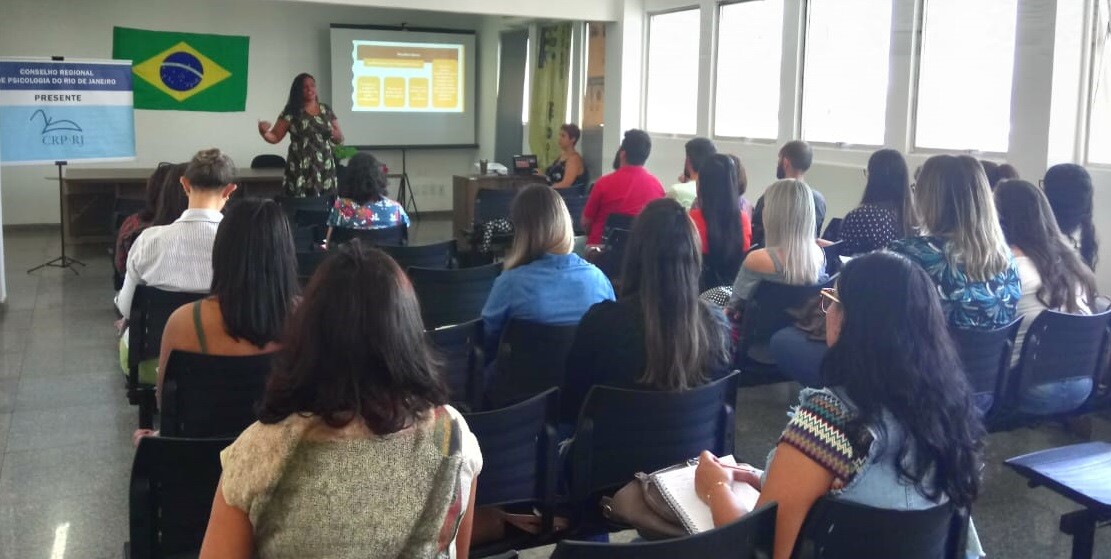 crp-rj-integra-curso-de-extensao-em-psicologia-e-assistencia-social-em-campos