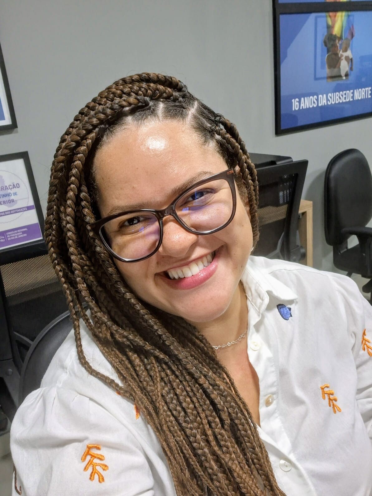 Carla Cristina Silvestre Meirelles (CRP 05/42300)